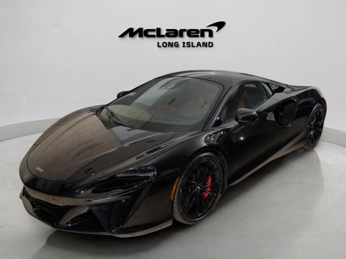 Used 2023 McLaren Artura image 25