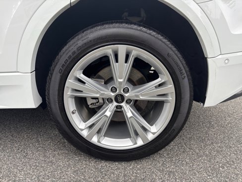 Certified 2023 Audi Q8 Premium w/ Convenience Package image 22