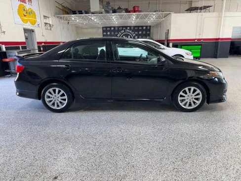 Used 2010 Toyota Corolla S image 2