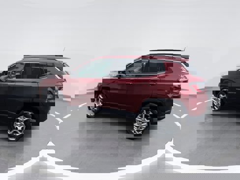 Used 2022 Jeep Compass Latitude image 12