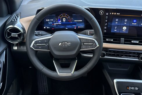 New 2026 Chevrolet Equinox ACTIV w/ Convenience Package III image 18