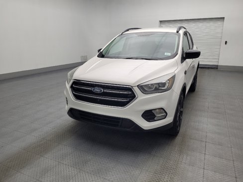 Used 2017 Ford Escape SE w/ SE Sport Appearance Package image 15
