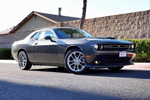 Used 2022 Dodge Challenger GT image 2