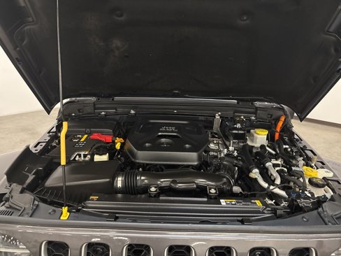 Used 2022 Jeep Wrangler Unlimited Sahara image 20