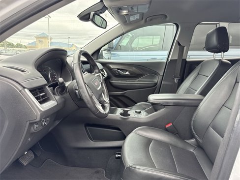 Used 2022 GMC Terrain SLT image 11