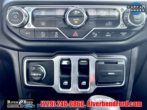 Used 2021 Jeep Wrangler Sport S image 39