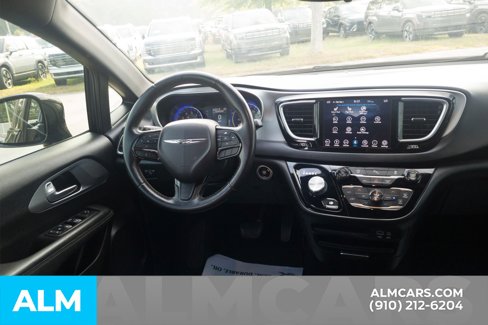 Used 2018 Chrysler Pacifica Touring-L w/ Premium Audio Group image 23