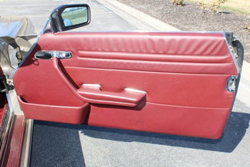 Used 1989 Mercedes-Benz 560 SL image 17
