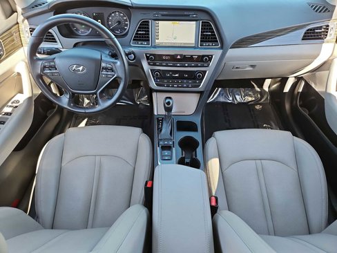 Used 2017 Hyundai Sonata Limited image 15