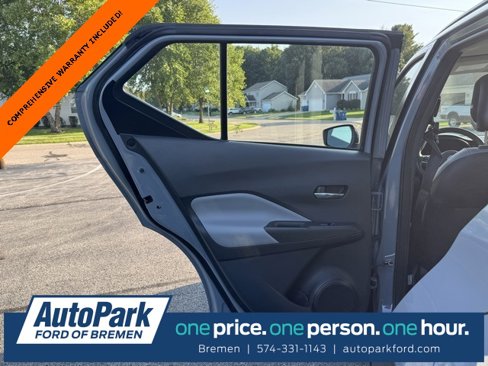 Used 2023 Nissan Kicks SR w/ SR Premium Package image 16