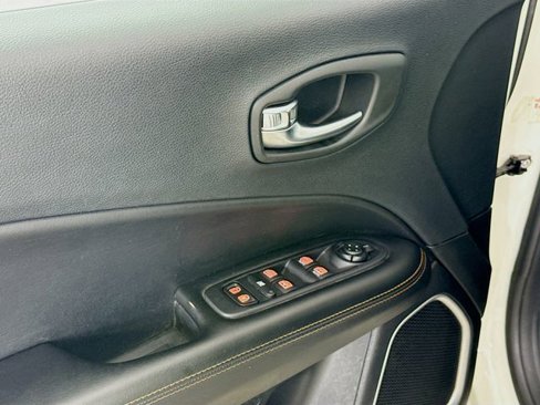 Used 2019 Jeep Compass Limited w/ Safety & Security Group image 18