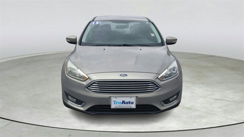 Used 2015 Ford Focus Titanium image 2