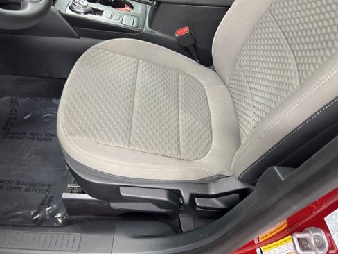 Used 2021 Ford Escape SE w/ SE Sport Appearance Package image 15