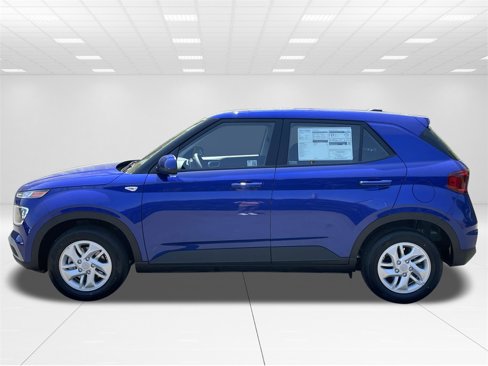 New 2025 Hyundai Venue SE image 4