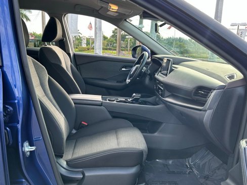 Used 2023 Nissan Rogue SV image 26