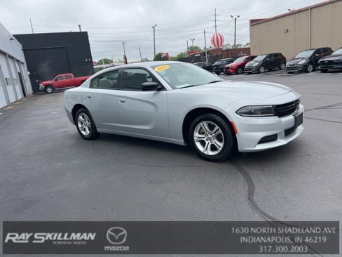 Used 2023 Dodge Charger SXT image 2