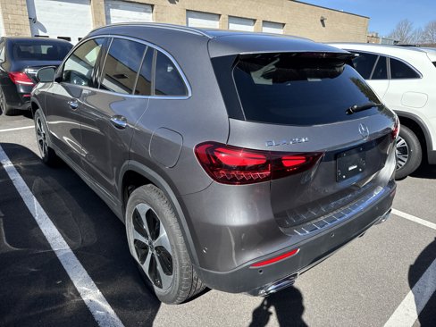 Used 2025 Mercedes-Benz GLA 250 4MATIC image 4