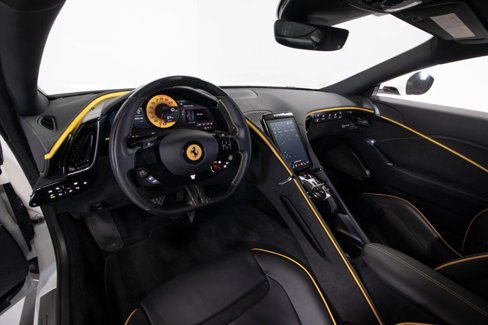 Used 2022 Ferrari Roma image 5