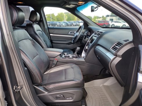 Used 2016 Ford Explorer Sport image 12