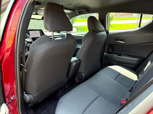 Used 2019 Toyota C-HR LE image 12