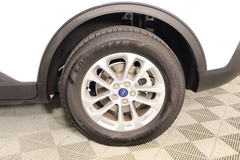 Used 2022 Ford Escape SE image 18