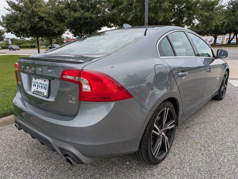 Used 2017 Volvo S60 T6 R-Design Platinum w/ Climate Package image 4