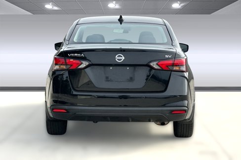 Used 2022 Nissan Versa SV w/ Trunk Package image 9