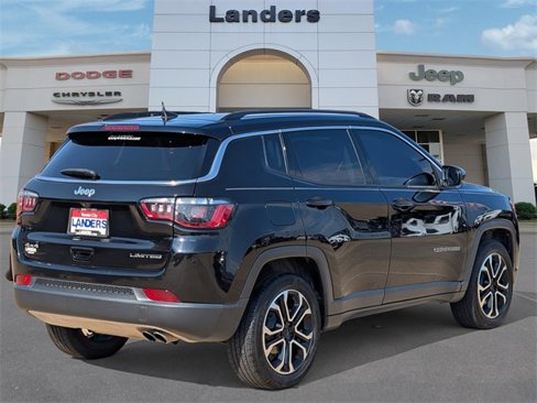 Used 2022 Jeep Compass Limited w/ Sun and Sound Group image 4