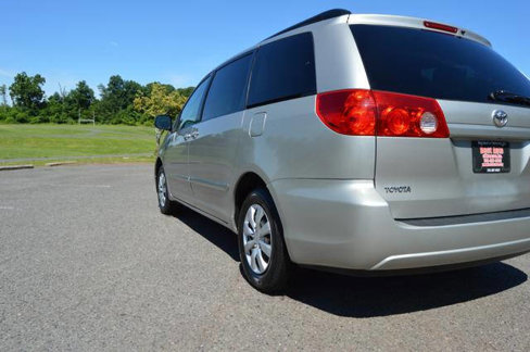 Used 2008 Toyota Sienna LE image 58