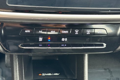 Used 2022 Chevrolet Bolt EUV LT image 22