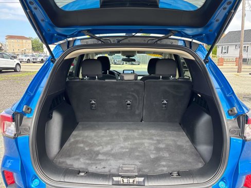 Used 2020 Ford Escape SE image 14