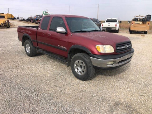 Used 2002 Toyota Tundra SR5 image 2