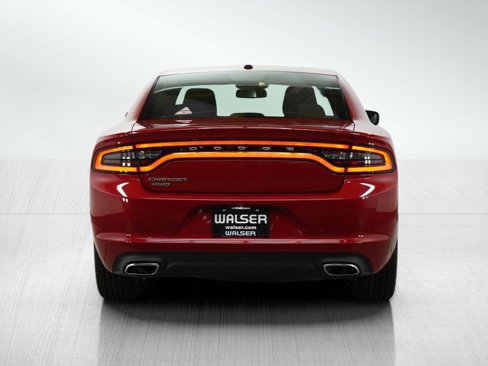 Used 2015 Dodge Charger SE image 4