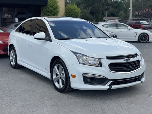 Used 2016 Chevrolet Cruze LT w/ Sun, Sound and Sport Package image 10