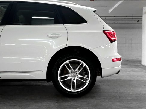 Used 2016 Audi Q5 2.0T Premium Plus image 16