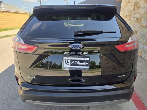 Used 2024 Ford Edge SEL image 17