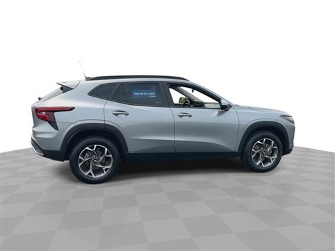 Certified 2024 Chevrolet Trax LT image 10