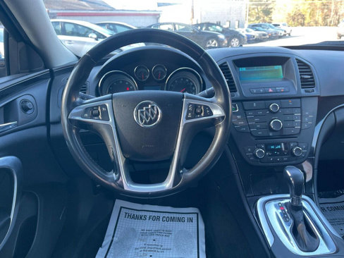 Used 2012 Buick Regal Premium image 29
