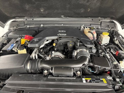 Used 2021 Jeep Gladiator Willys image 20