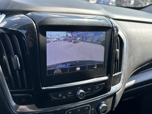 Used 2020 Chevrolet Traverse LT w/ LPO, Blackout Package image 14
