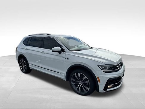 Used 2020 Volkswagen Tiguan SEL Premium R-Line image 10