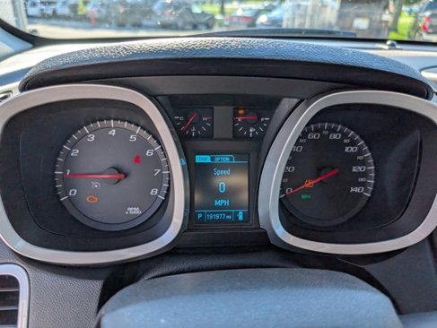 Used 2016 Chevrolet Equinox LT image 8