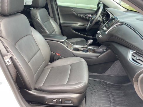 Used 2022 Chevrolet Malibu Premier image 16