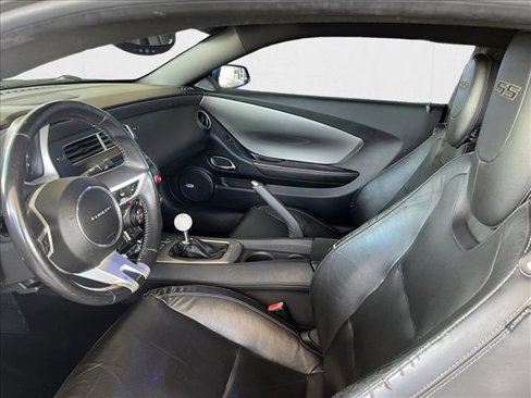Used 2010 Chevrolet Camaro SS w/ RS Package image 9