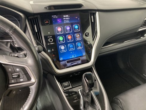 Used 2022 Subaru Outback Limited image 2