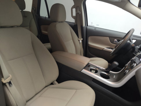 Used 2013 Ford Edge SE image 21