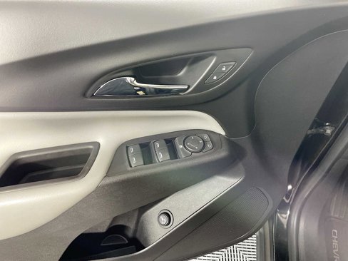 Used 2020 Chevrolet Equinox LT image 15