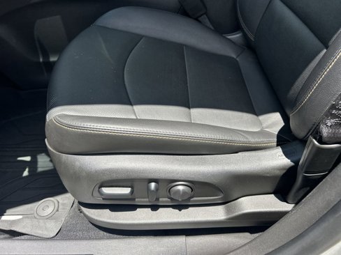 Used 2021 Chevrolet Equinox Premier image 22