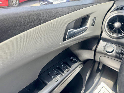 Used 2016 Chevrolet Sonic LT image 25