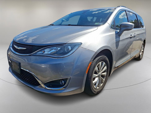 Used 2017 Chrysler Pacifica Touring-L image 4
